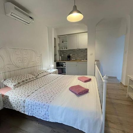 Studio Apartman Barbeta Grebaštica Eksteriør billede